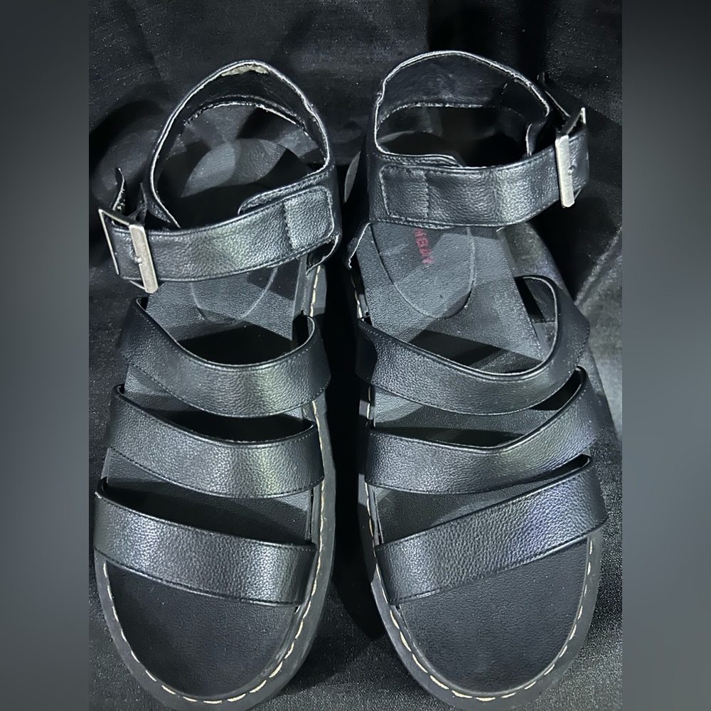 Unionbay Platform Sandals